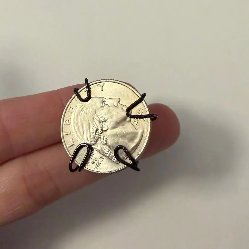 Quarter ring for live selling to show size